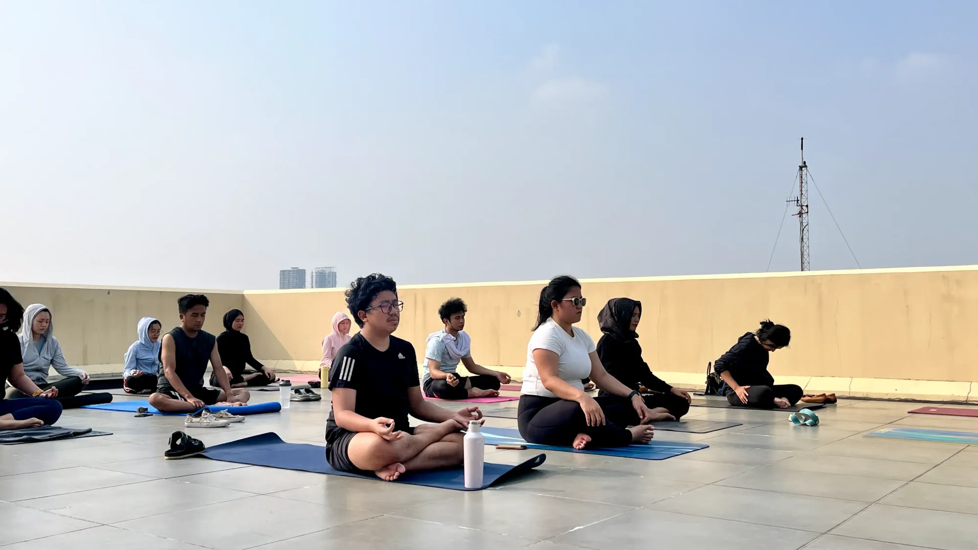 Lokakarya Yoga & Pertolongan Pertama Bersama Coveys