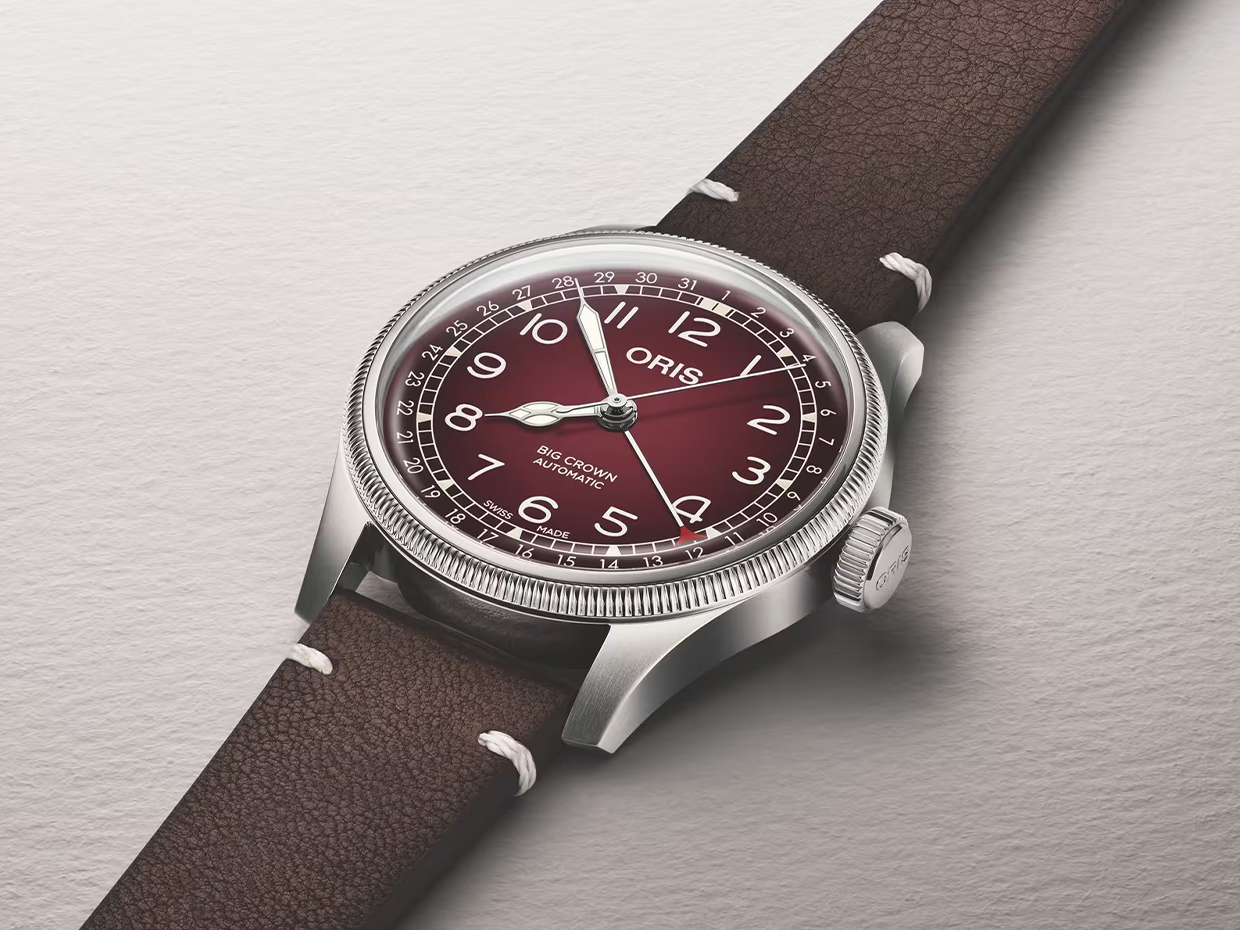 Kolaborasi Oris X Cervo Volante Rilis Big Crown Pointer Date dengan Burgundy Dial